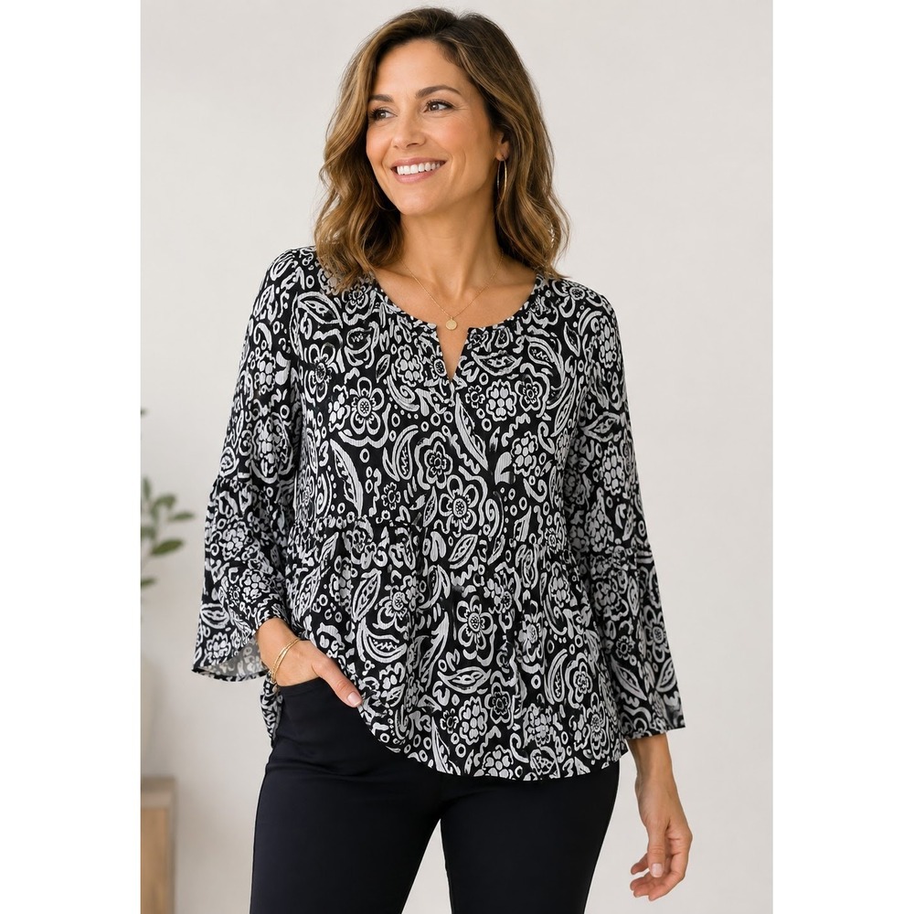 Floral & Ivy Womens Blouse L Black White Floral Bell Sleeve Plisse Tunic